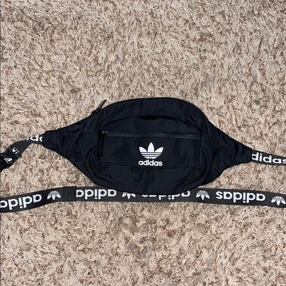 Adidas Fanny Pack - Picture 1 of 1